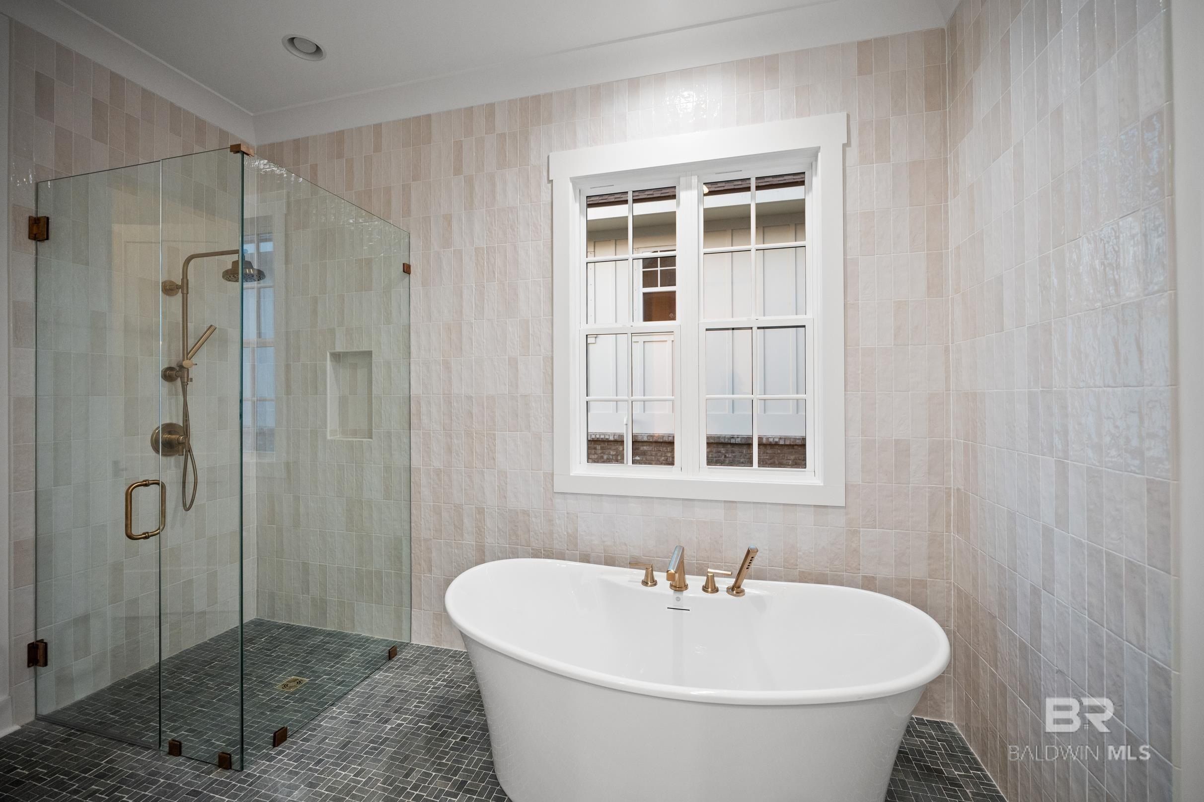 860 Geranium Drive. Fairhope, AL 36532