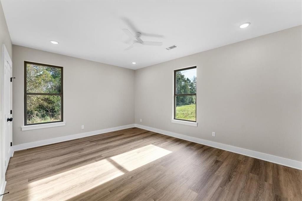 216 Oneal Lane. Elkins, AR 72727