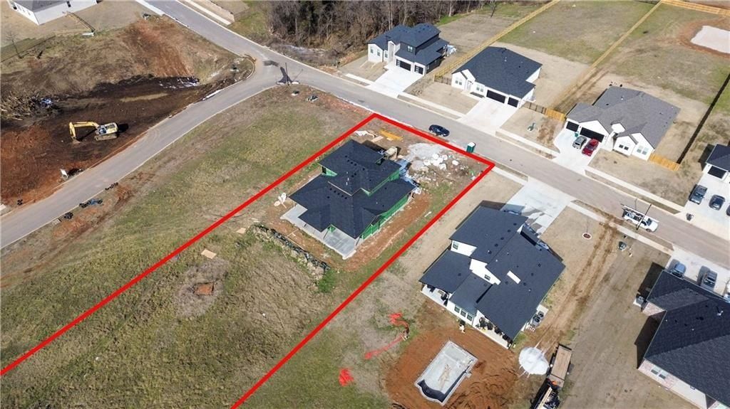 949 Red Cedar Place. Rogers, AR 72756