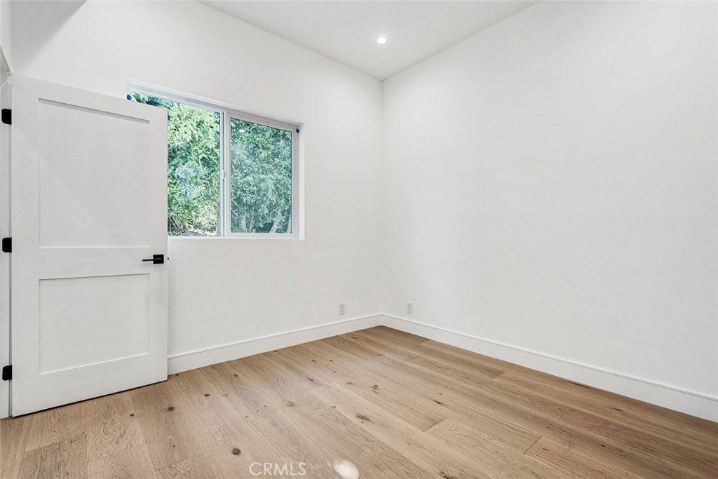 2007 Blossom Lane. Redondo Beach, CA 90278