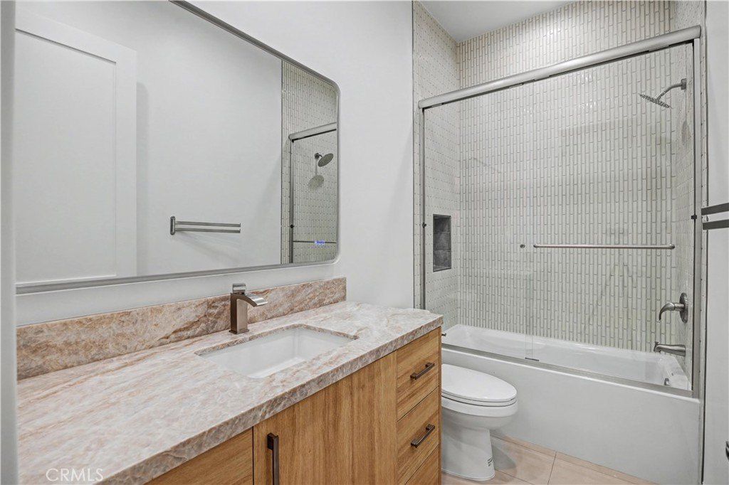 2205 Marshalfield. Redondo Beach, CA 90278