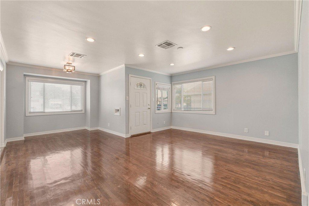 1532 W 221St. Torrance, CA 90501