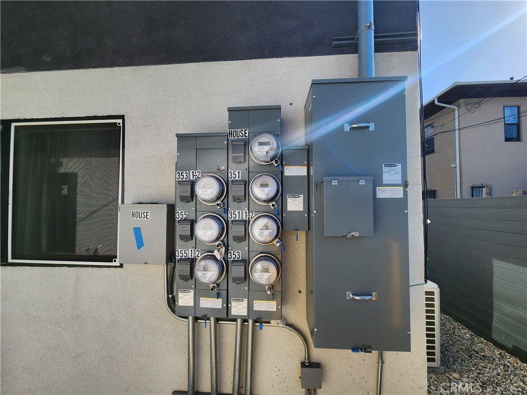 351 S State. Los Angeles, CA 90033