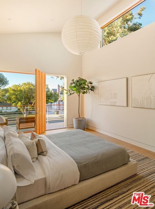 12736 Dewey St. Los Angeles, CA 90066