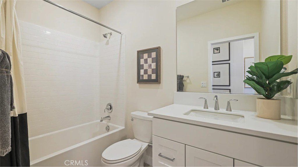 1295 Snowberry Place. Montebello, CA 90640