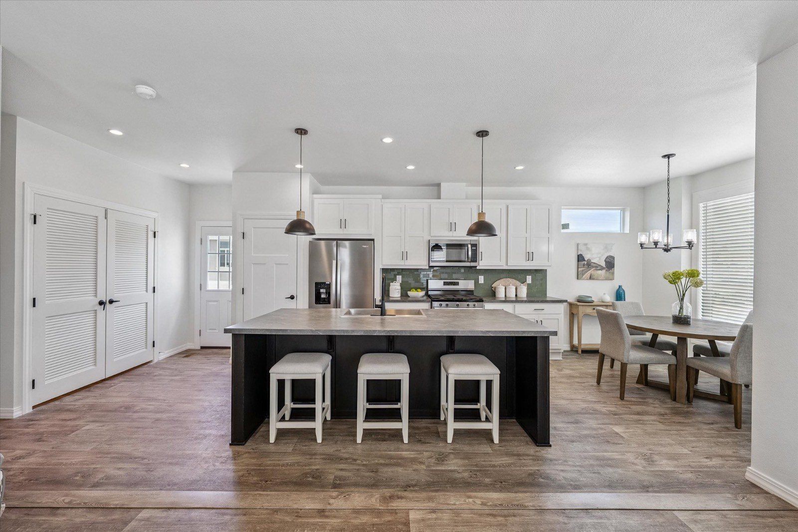 9 Orange St. San Bernardino, CA 92410