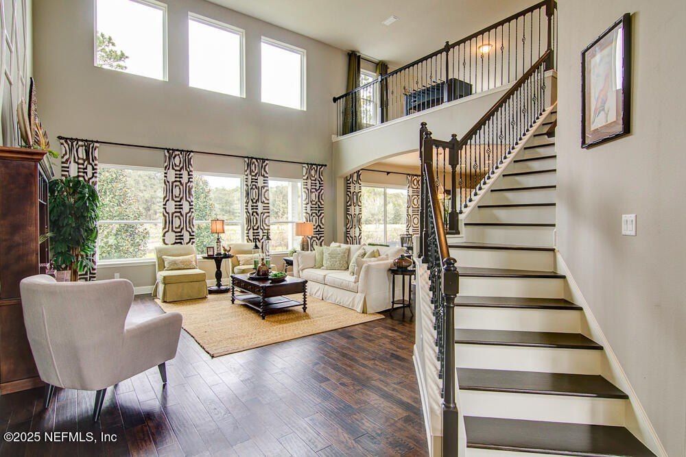 Clearwater Lane. Jacksonville, FL 32223