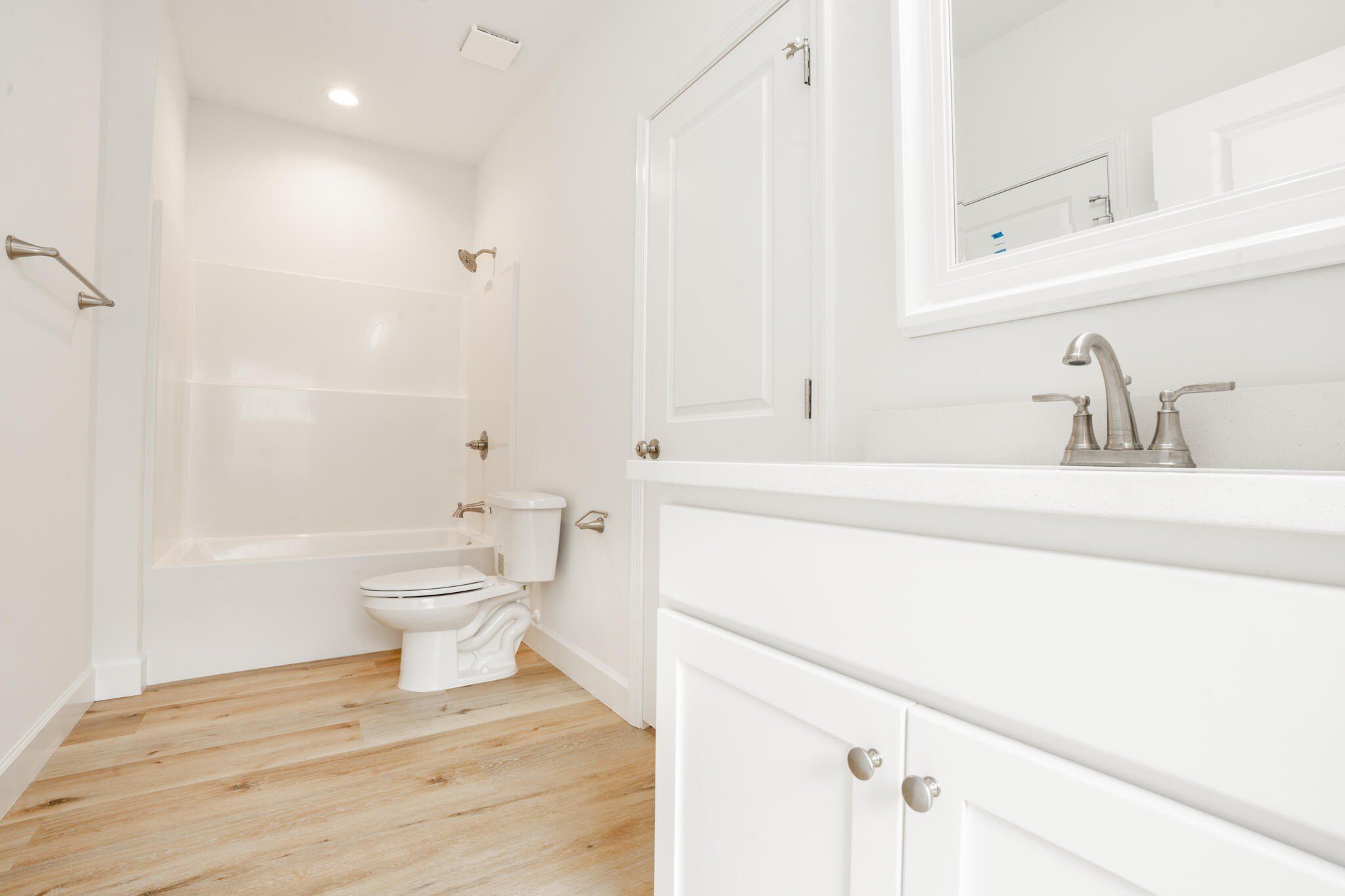 21 C 5Th Avenue. Shalimar, FL 32579