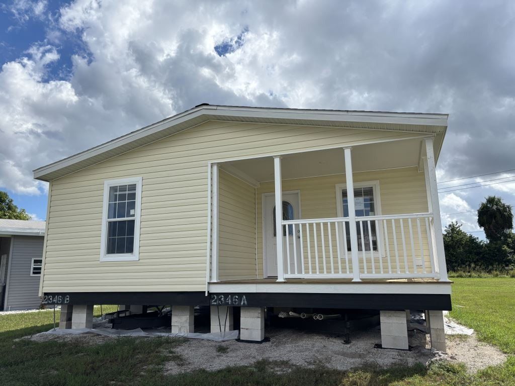 810 Concord St 235. Vero Beach, FL 32966