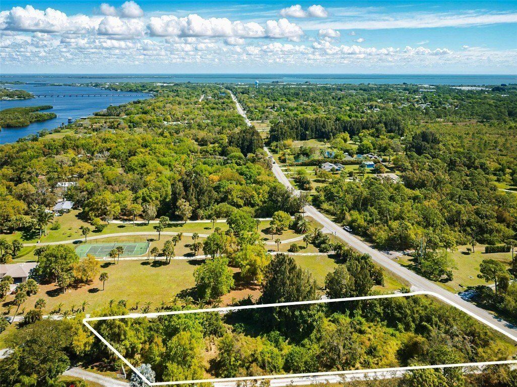 12419 Roseland Road. Sebastian, FL 32958
