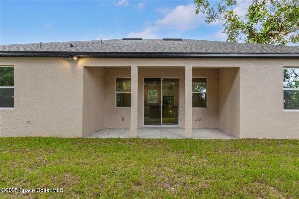 958 Chace Lane Ne. Palm Bay, FL 32905