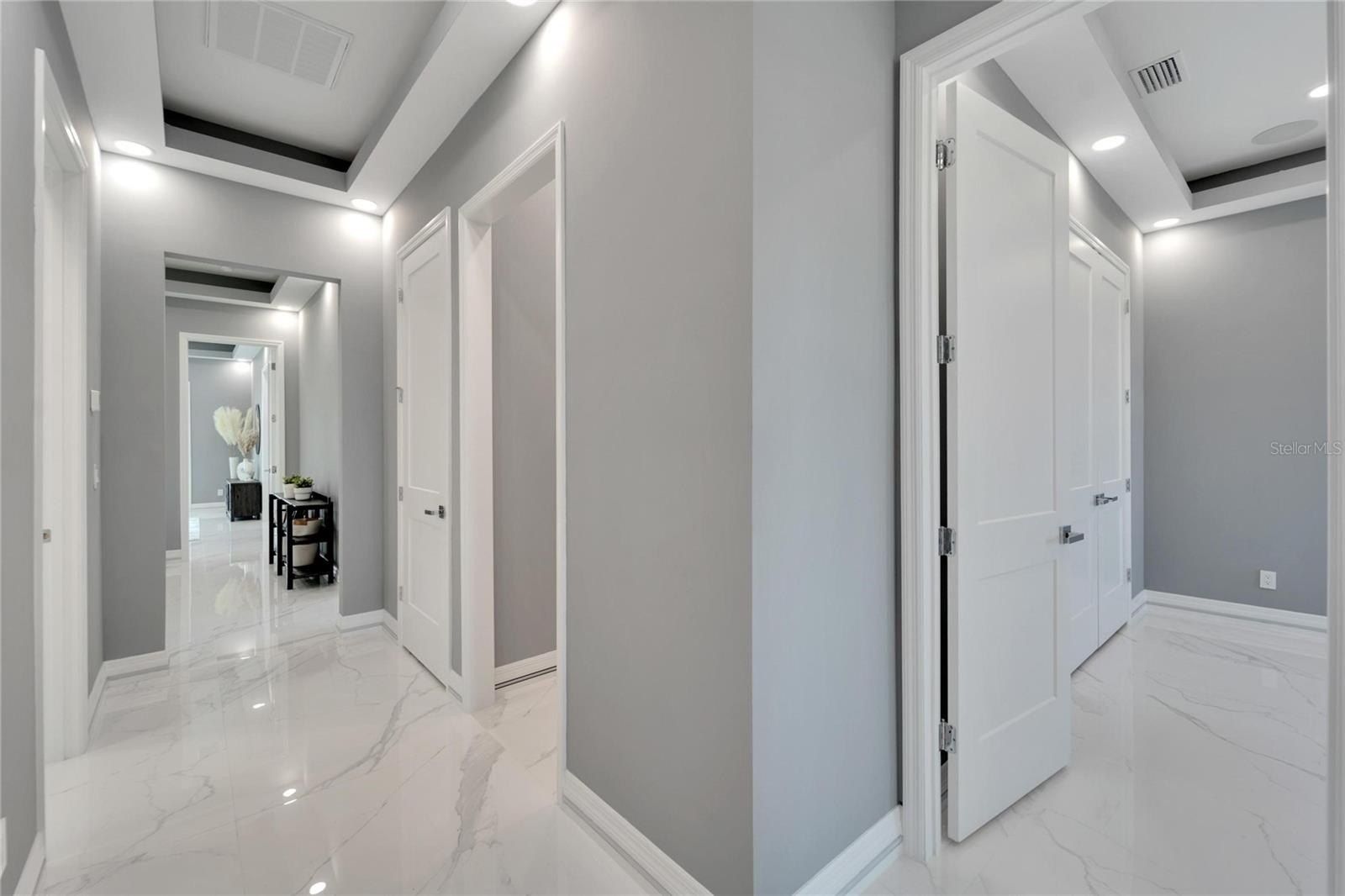 548 Estuary Shore Lane. Apollo Beach, FL 33572