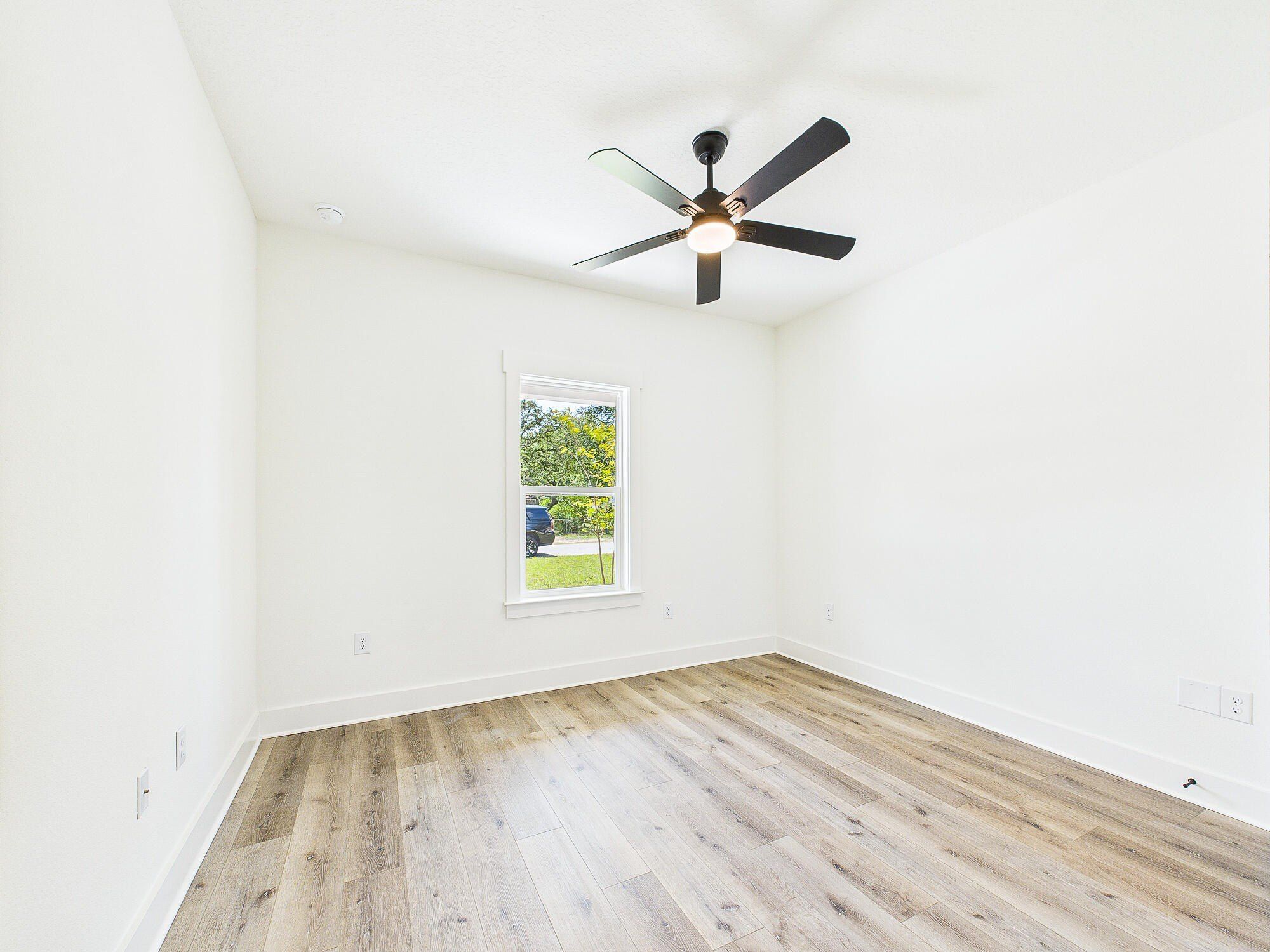 19 B Bayview Drive. Shalimar, FL 32579