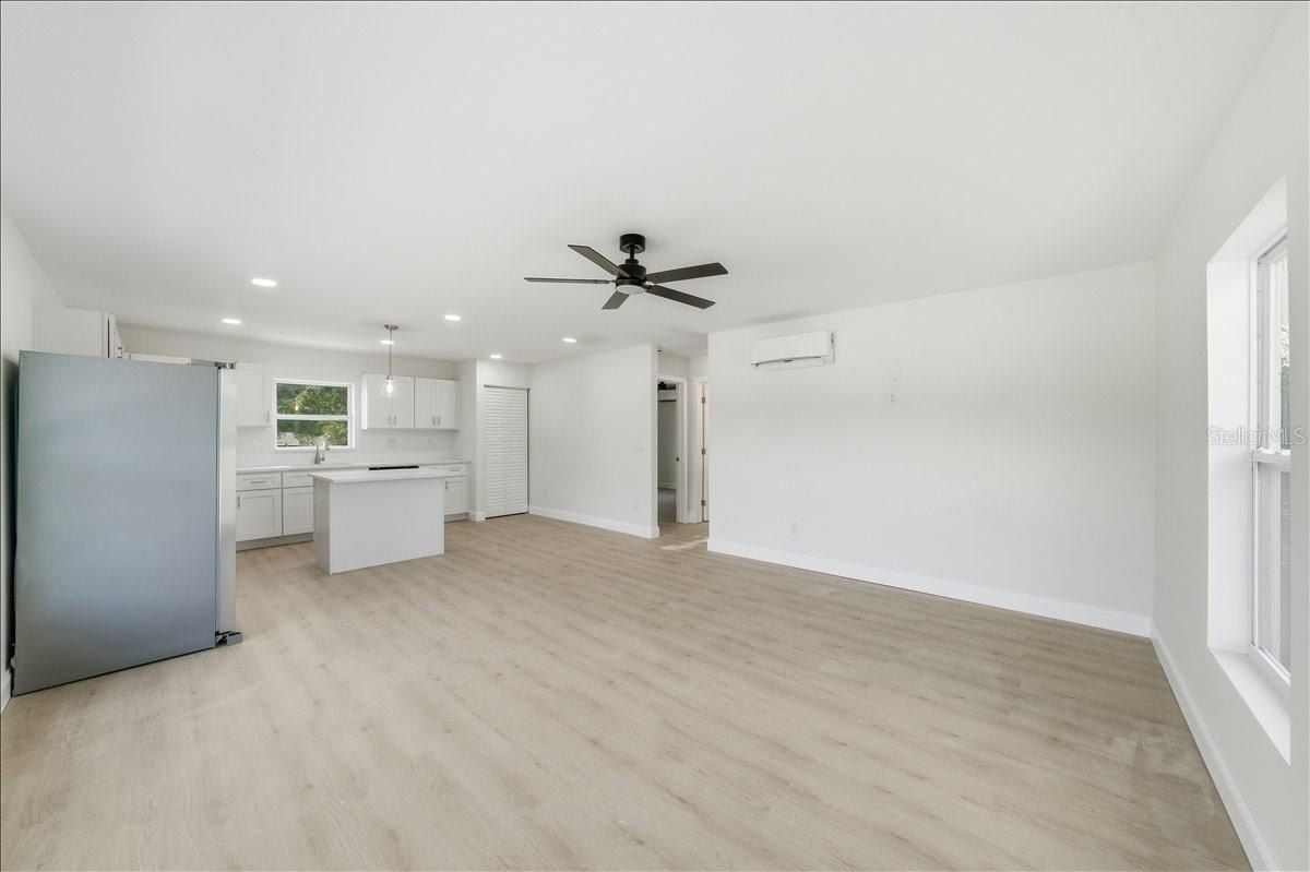 4651 22Nd Avenue N. St Petersburg, FL 33713