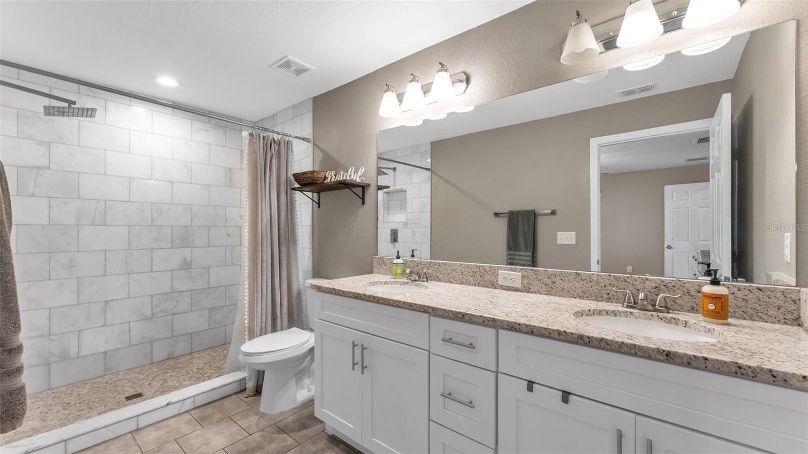 2418 Armstrong Road. Lakeland, FL 33811