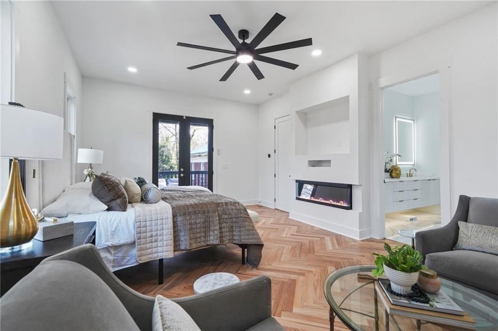 718 Cascade Avenue. Atlanta, GA 30310
