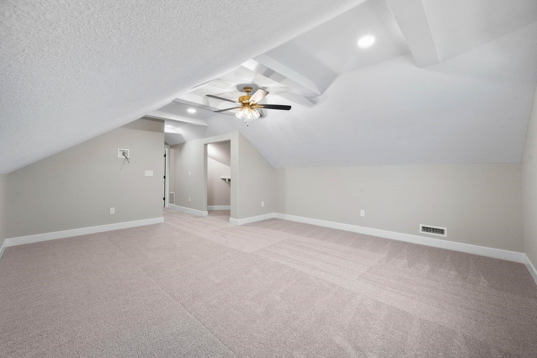 N Hiebert Dr. Park City, KS 67219