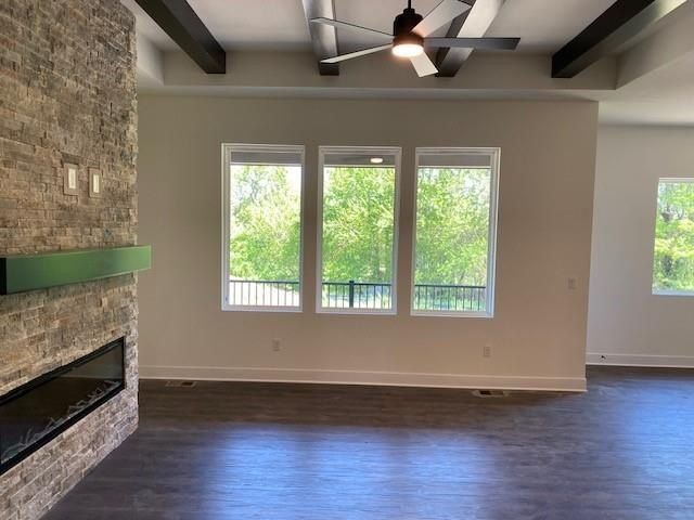 20629 Skyview Lane. Spring Hill, KS 66083