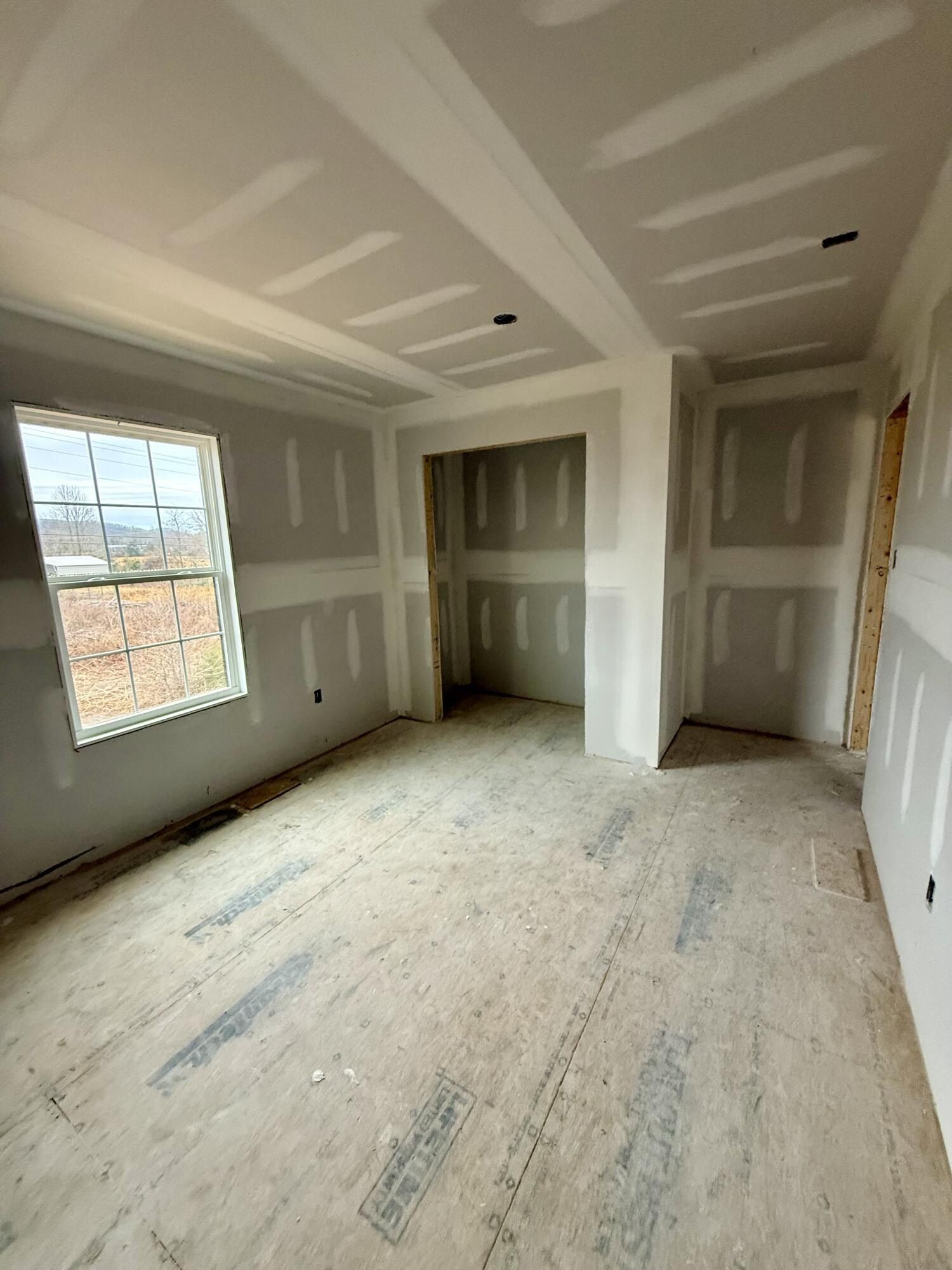 433 Nandino Circle. Berea, KY 40403