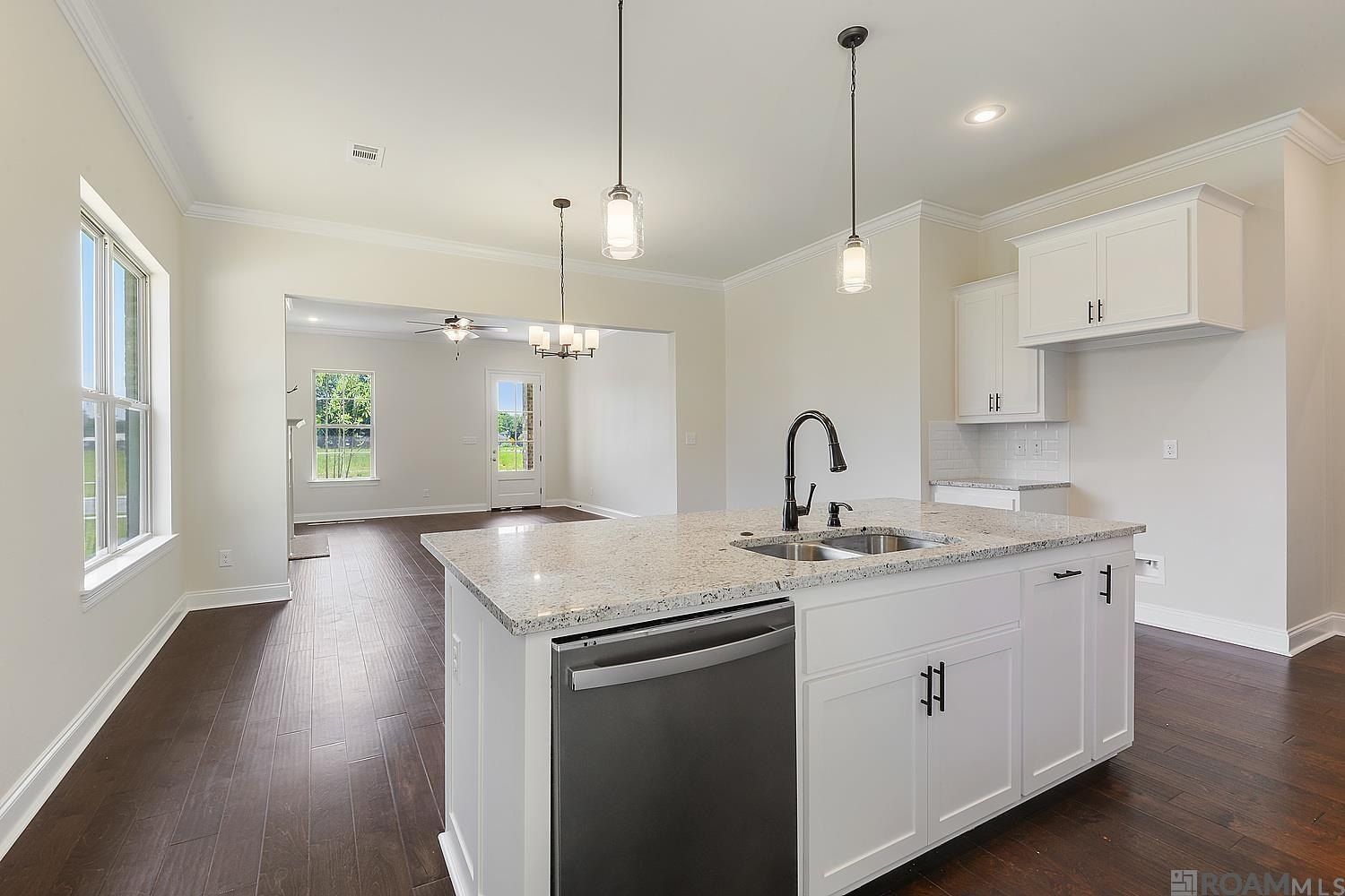 10435 Highpoint Dr. Denham Springs, LA 70706