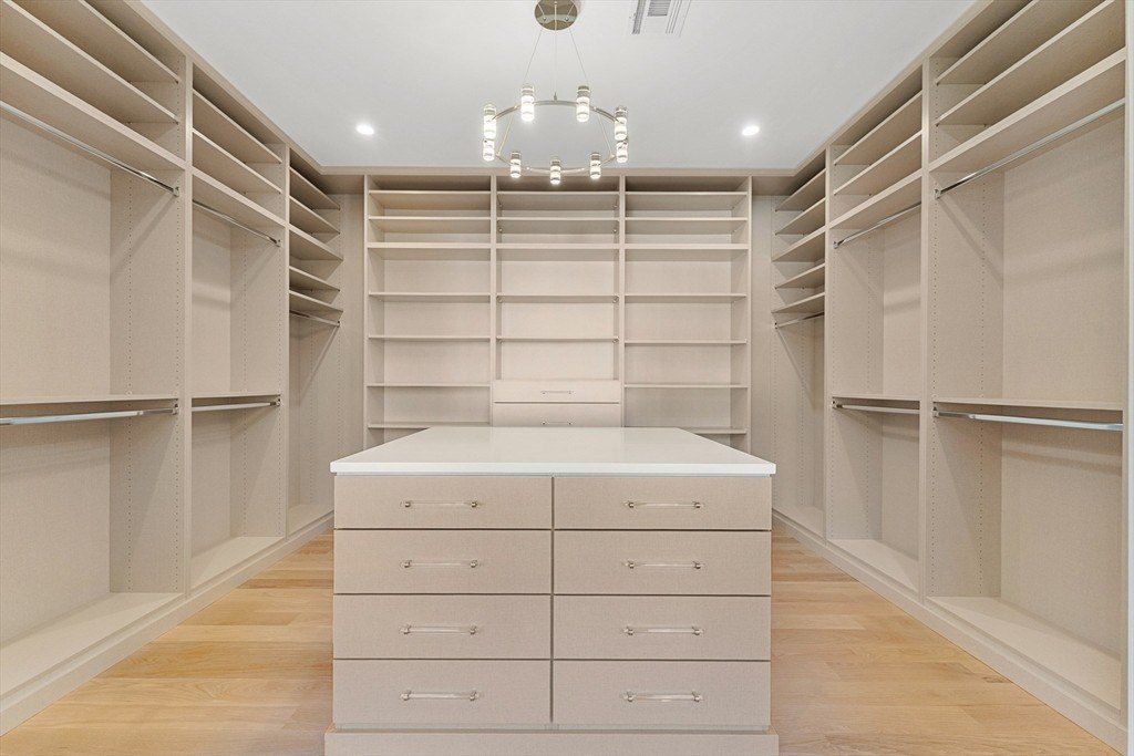 8 Crestview Road. Needham, MA 02492