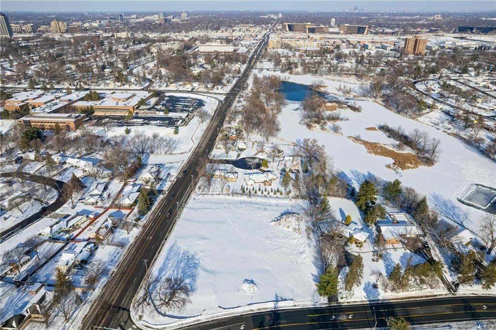8525 Penn Avenue S. Bloomington, MN 55431