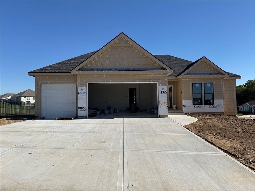 12775 Nw Larkspur Lane. Platte City, MO 64079