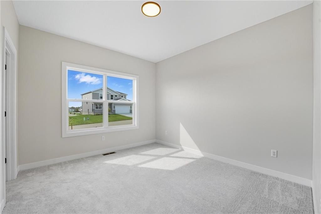 1925 Sw Hightown Drive. Lees Summit, MO 64082