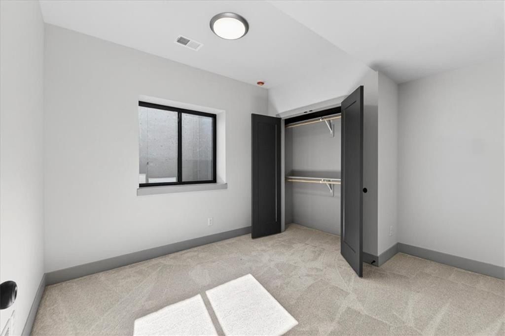 1001 S River View Avenue S. Independence, MO 64056
