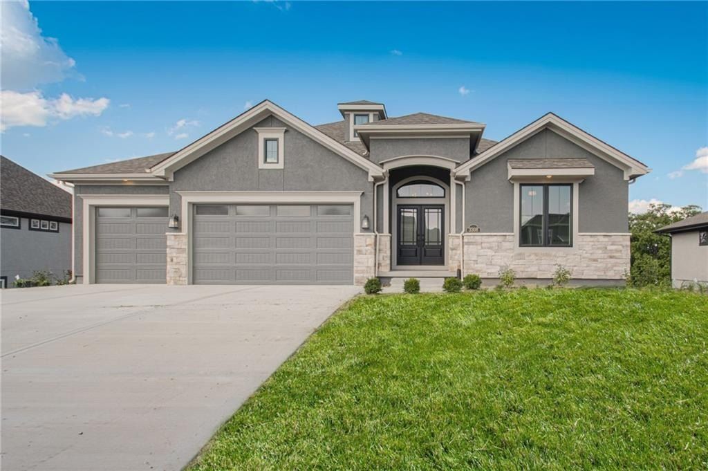 2339 Foxtail Drive. Kearney, MO 64060
