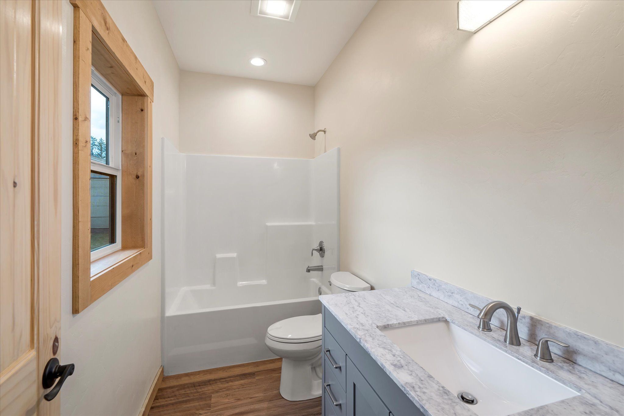406 Central Avenue. Martin City, MT 59926