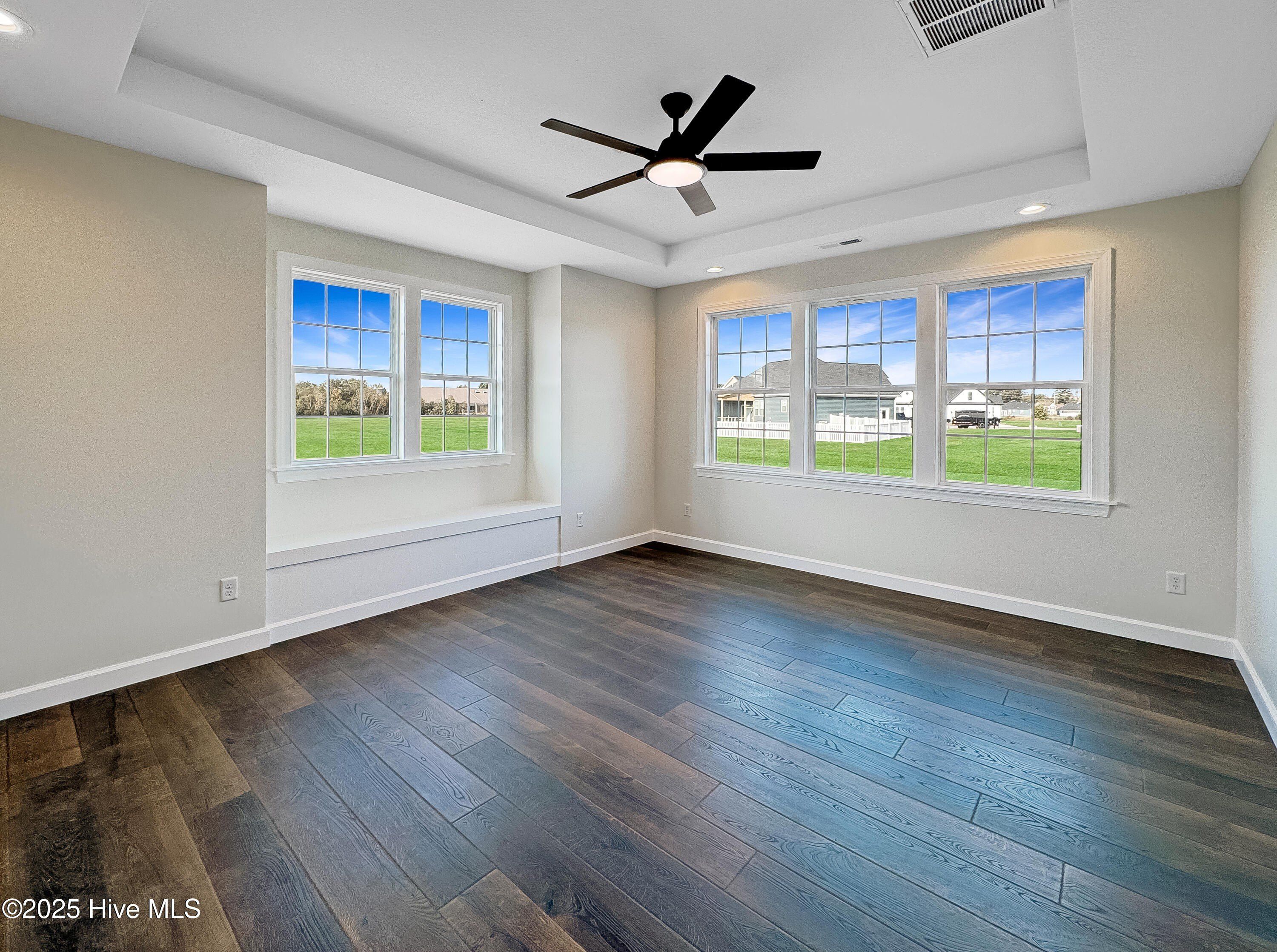1006 Staysail Street. Elizabeth City, NC 27909