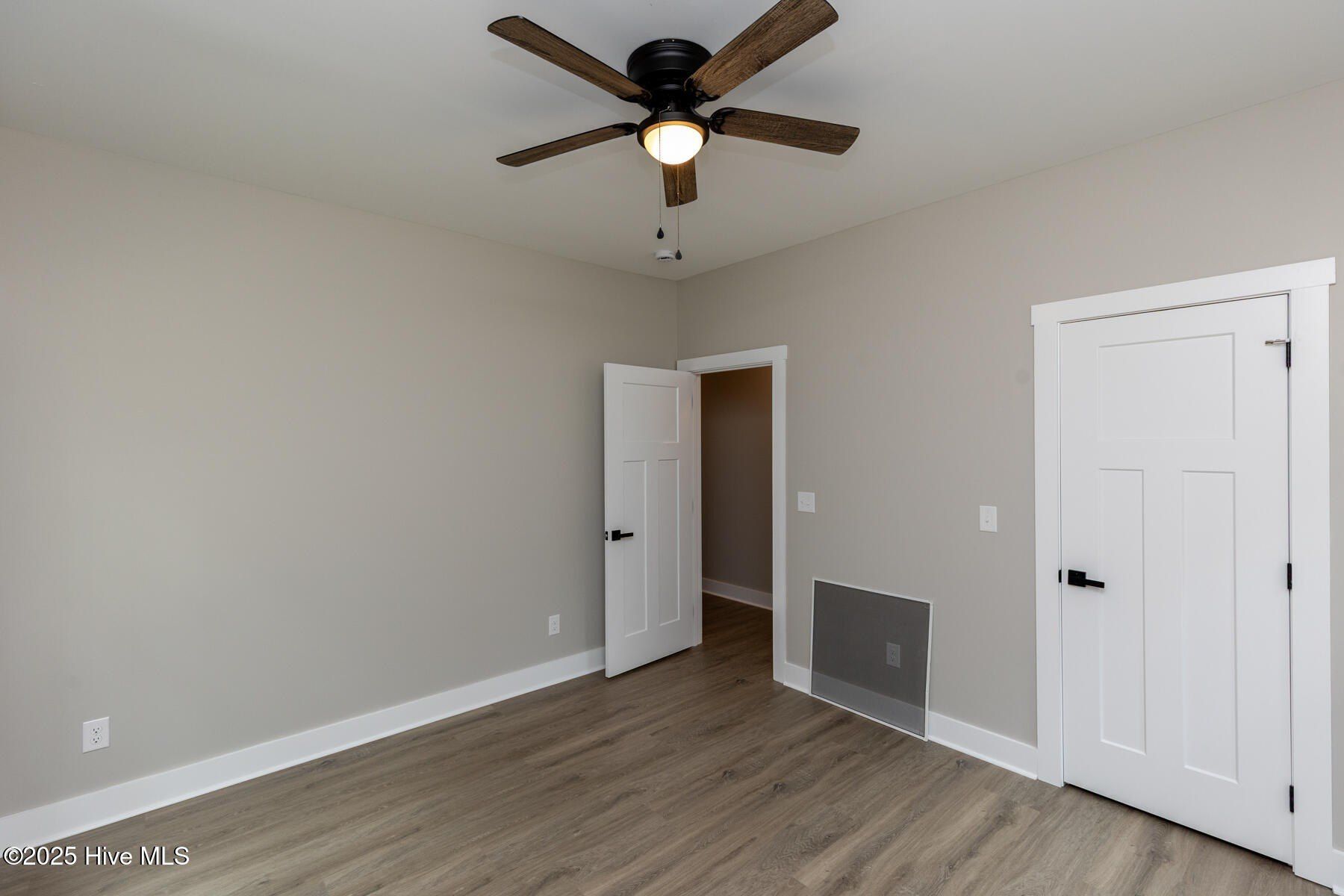 104 Shropshire Lane. West End, NC 27376