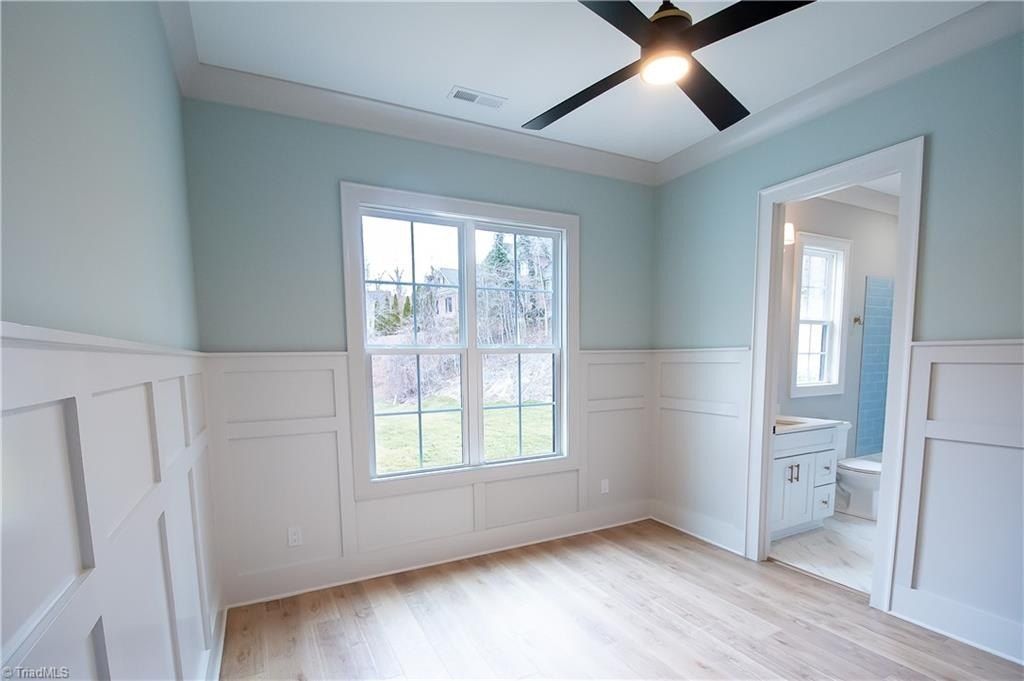 Devlin Court. High Point, NC 27262
