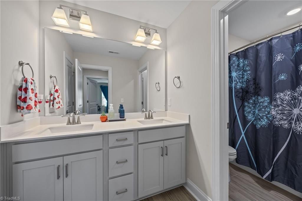 Ouray Drive. Kernersville, NC 27284