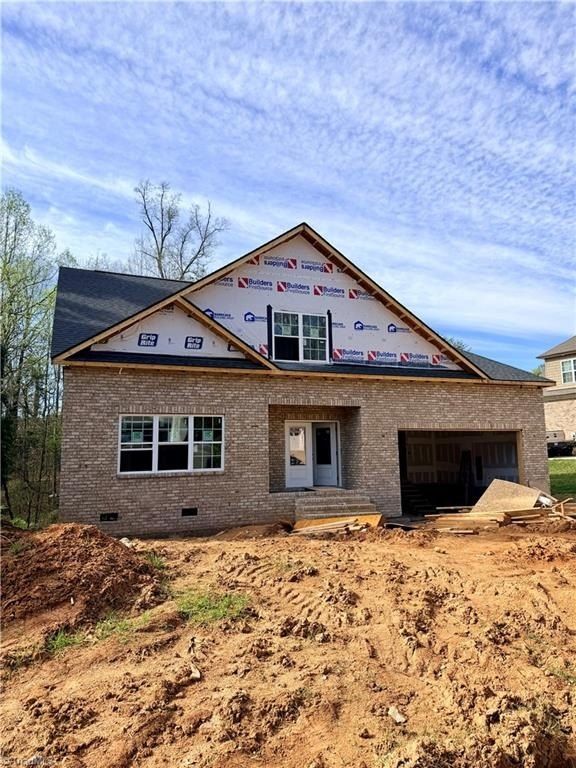 Pebble Lake Drive. Pfafftown, NC 27040