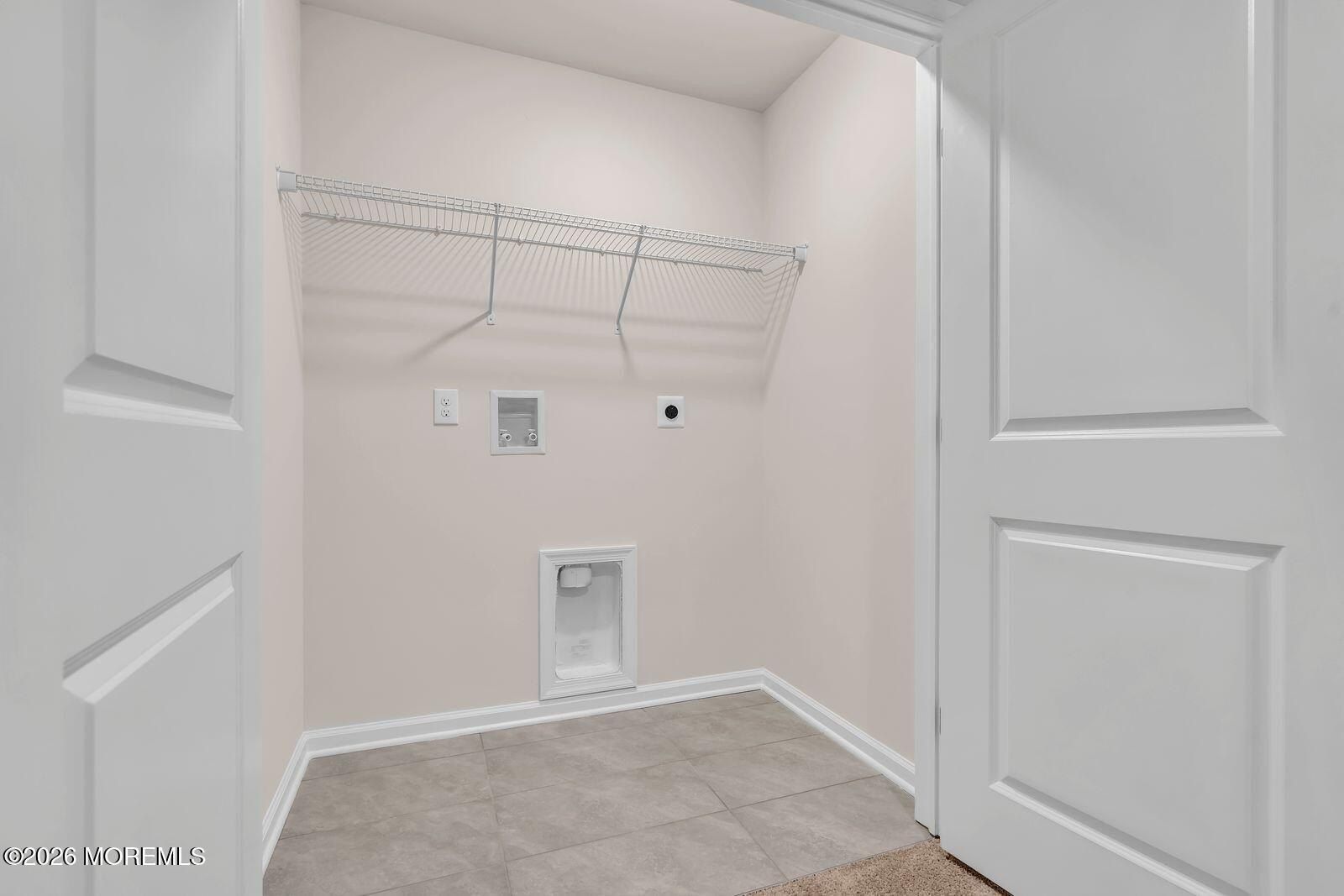66 Mantoloking Drive. Jackson, NJ 08527
