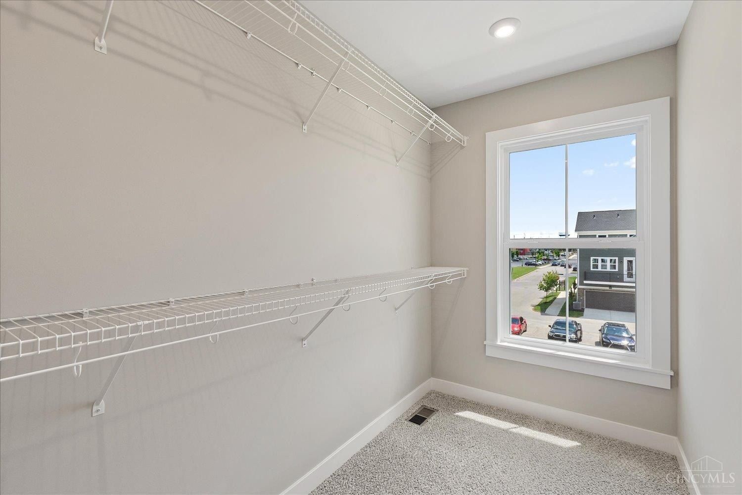 7252 Abington Way. West Chester, OH 45069