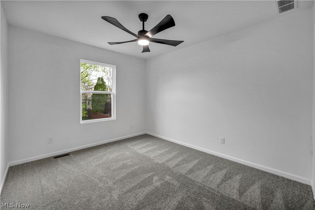 15321 Longvale. Maple Heights, OH 44137
