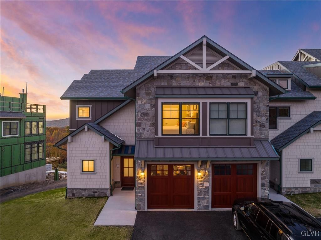630 Hunter Circle. Tannersville, PA 18372