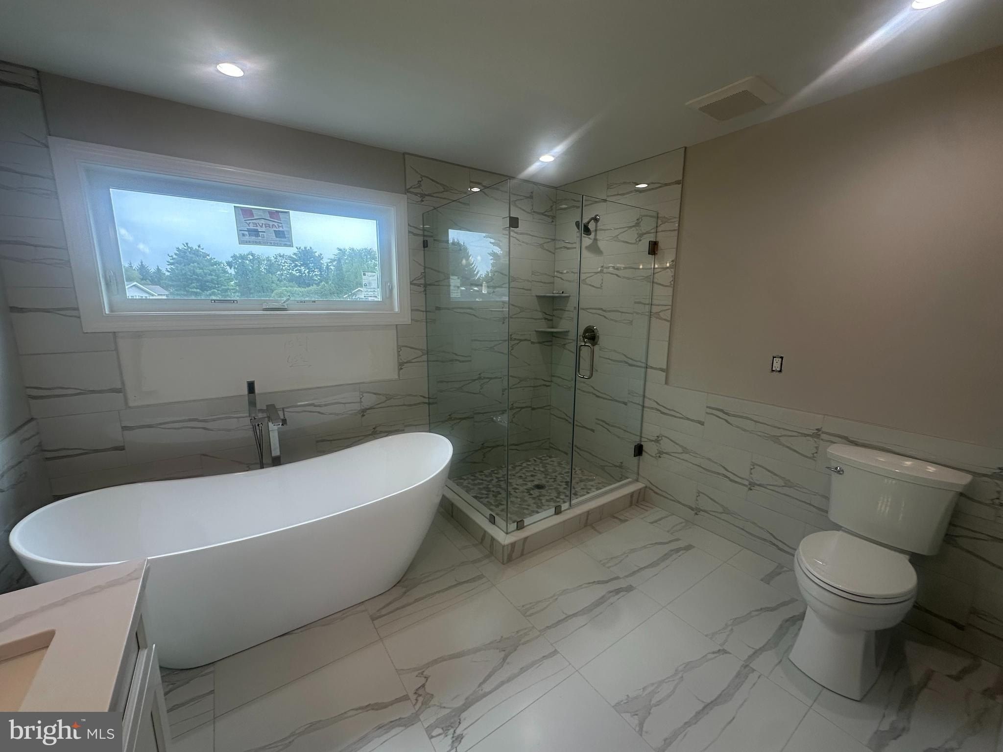43 Davisville Road. Southampton, PA 18966