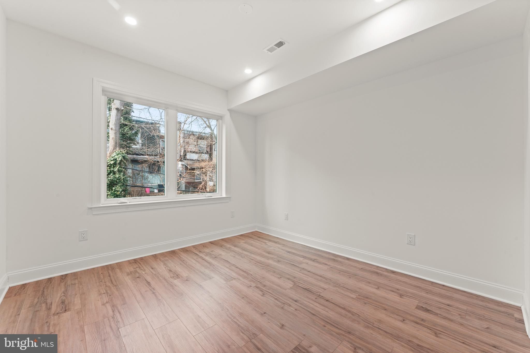 257 E Sharpnack Street. Philadelphia, PA 19119