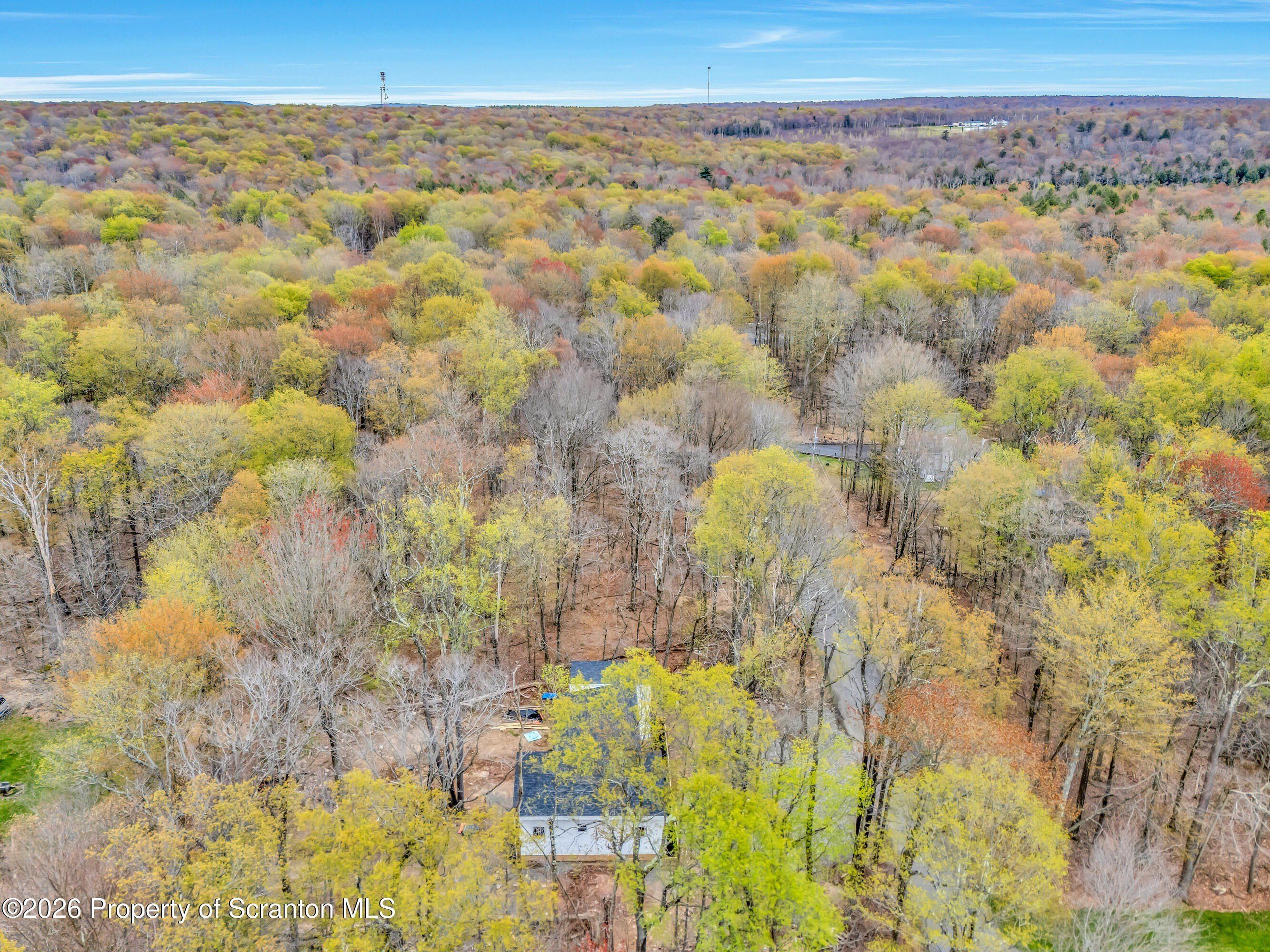 20 Cheyenne Trail. Gouldsboro, PA 18424