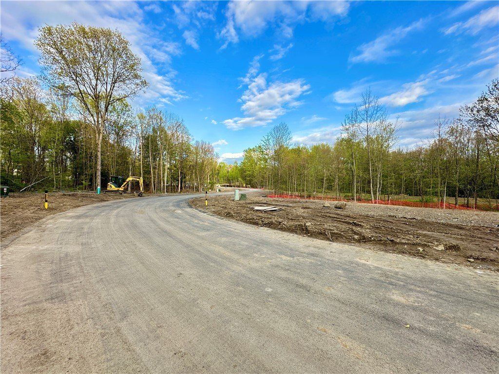 0 Rose Stone Drive. New Castle, PA 16105