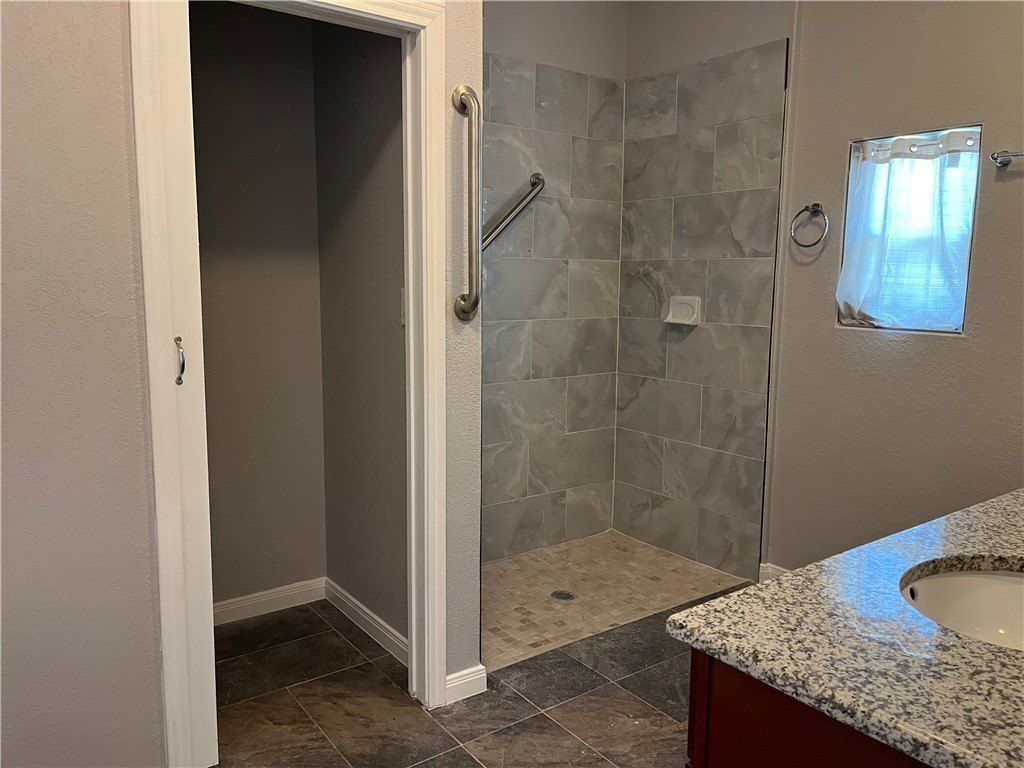 2826 Christian Drive. San Antonio, TX 78222