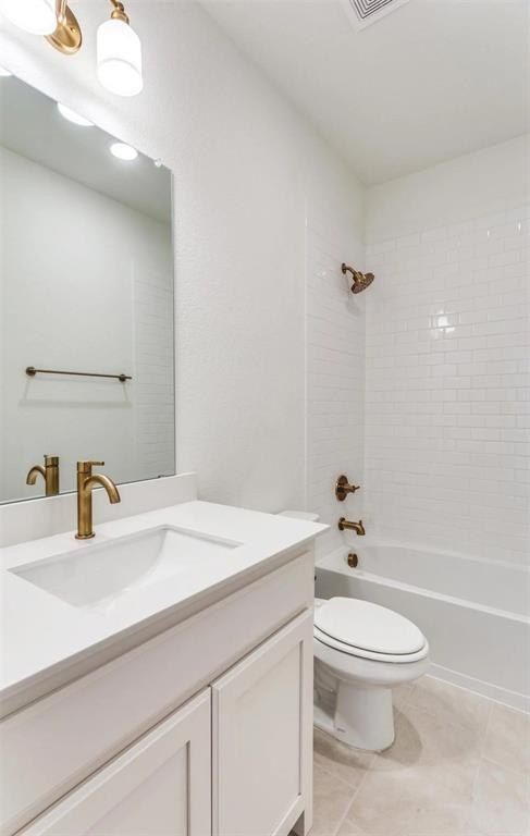 533 Hillcrest Circle. Justin, TX 76247