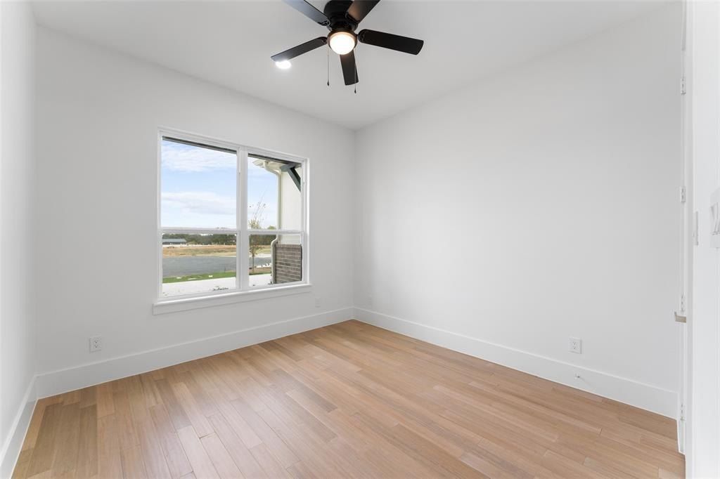 3300 Olympia Fields Drive. Burleson, TX 76028