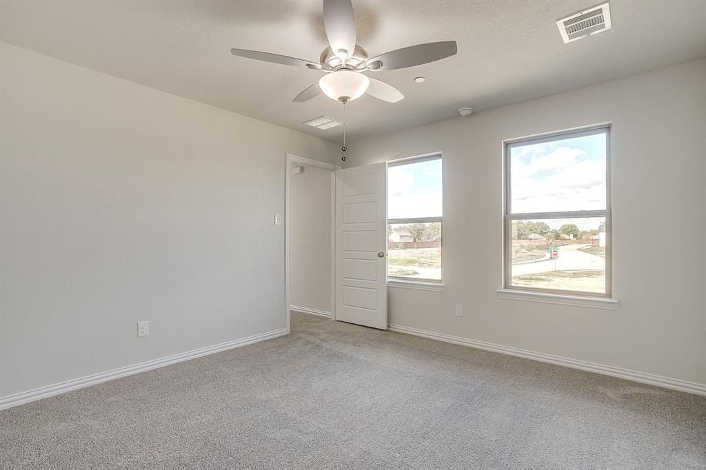 1542 Homeplace Circle. Mansfield, TX 76063