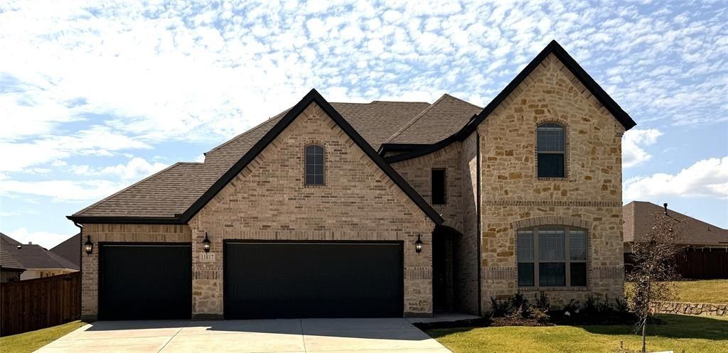 11817 Serval Street. Godley, TX 76044