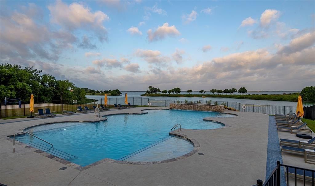 911 Wood Duck Court. Heath, TX 75032